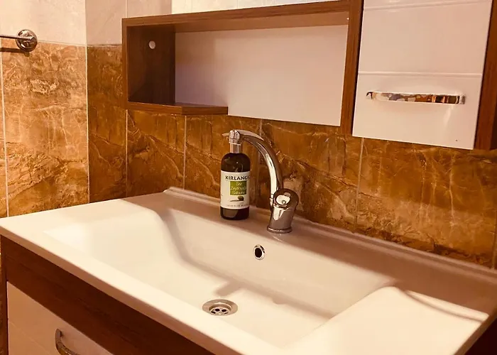 Suleymans Garden Bed & Breakfast *